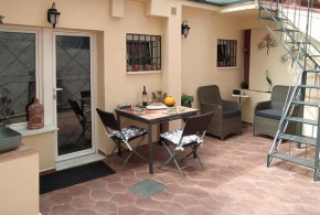 Orfeas Home/Detached House 74m2,parking&yard